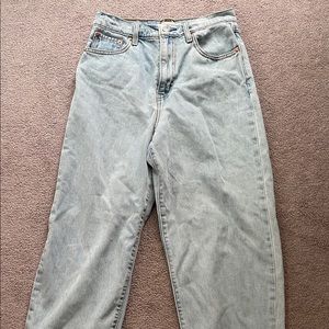 Levi’s denim balloon pants. Size 28